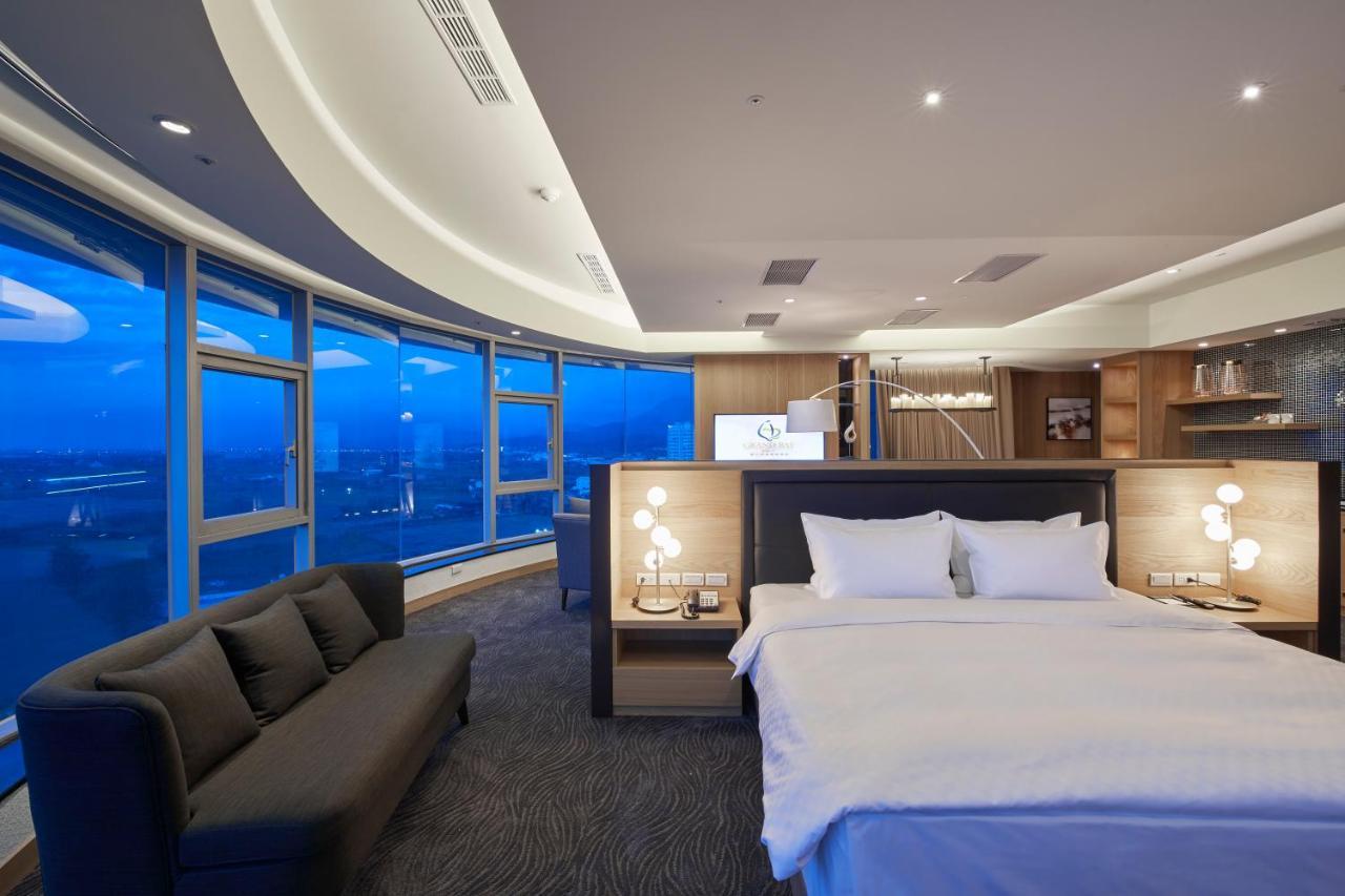 Kenting Grand Bay Resort Hotel Heng-ch'un Exterior foto A suite at the hotel