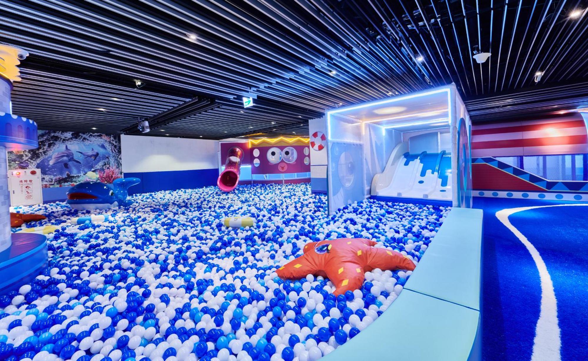 Kenting Grand Bay Resort Hotel Heng-ch'un Exterior foto Ball pit at the DreamWorks-themed area
