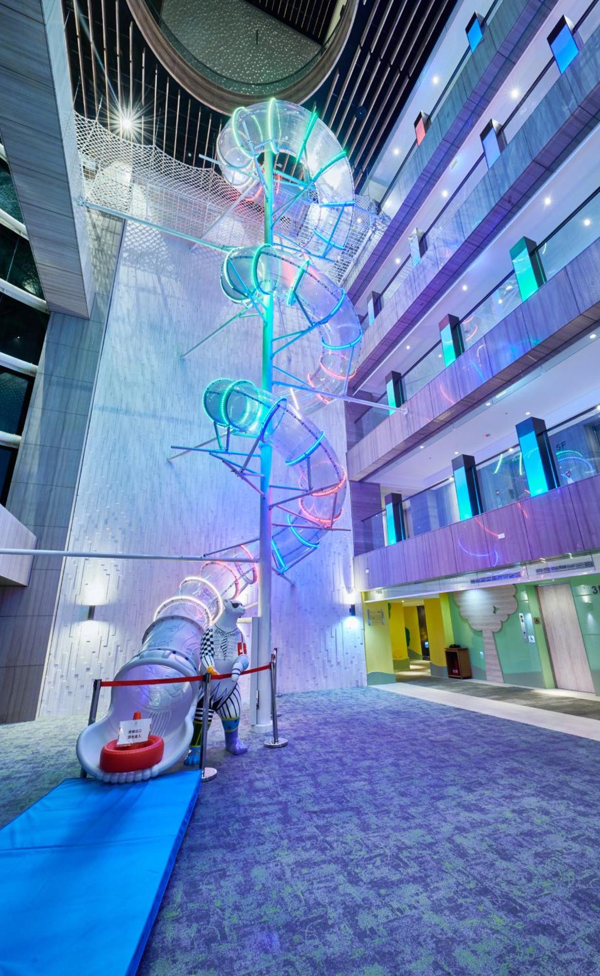 Kenting Grand Bay Resort Hotel Heng-ch'un Exterior foto The Helix, the main staircase at the National University of Ireland, Galway